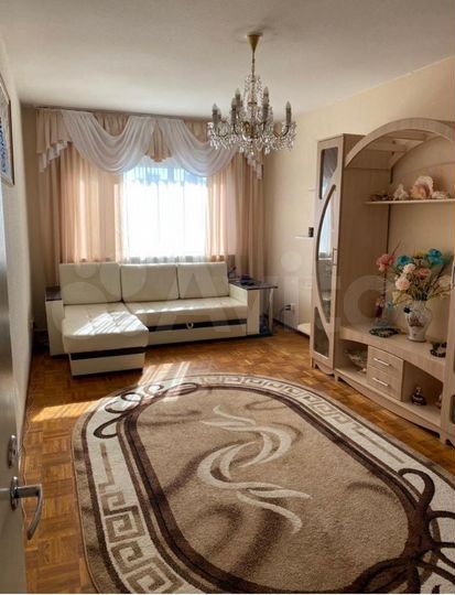 3-к. квартира, 77 м², 4/4 эт.