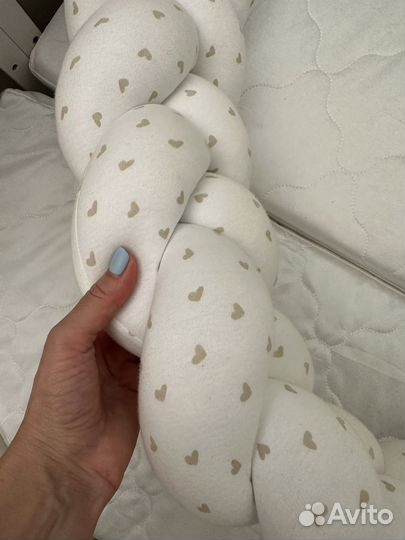 Бортик коса в кроватку