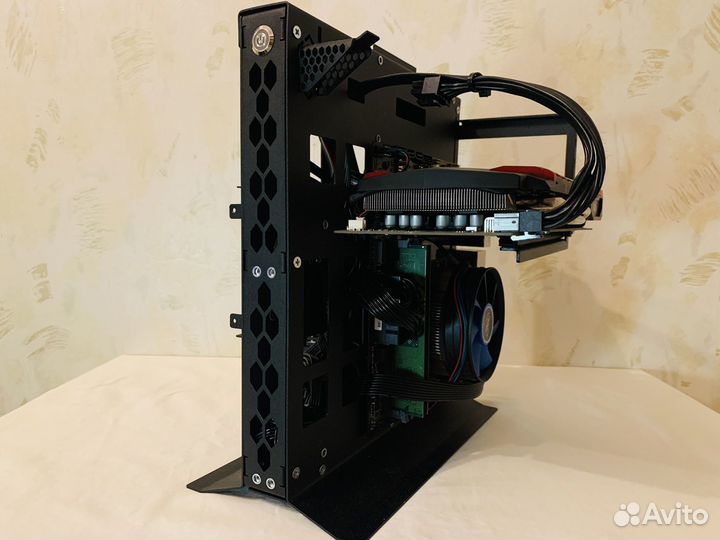 Игровой пк в открытом корпусе