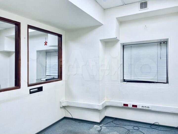 Сдам офисное помещение, 407 м²