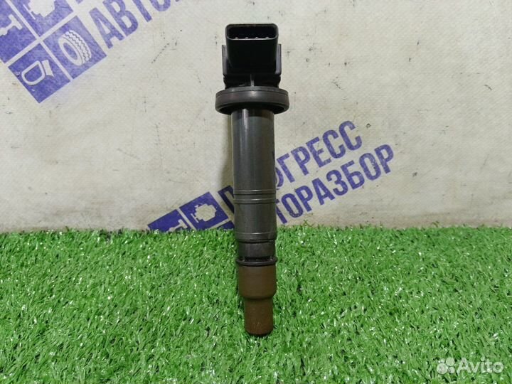 Катушка зажигания Toyota Noah 2.0 1AZ-FSE