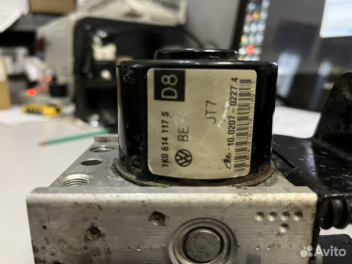 Блок ABS Volkswagen Golf/Jetta 5,6 Skoda Octavia