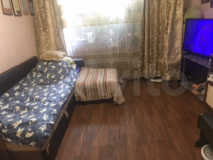 3-к. квартира, 80 м², 1/9 эт.