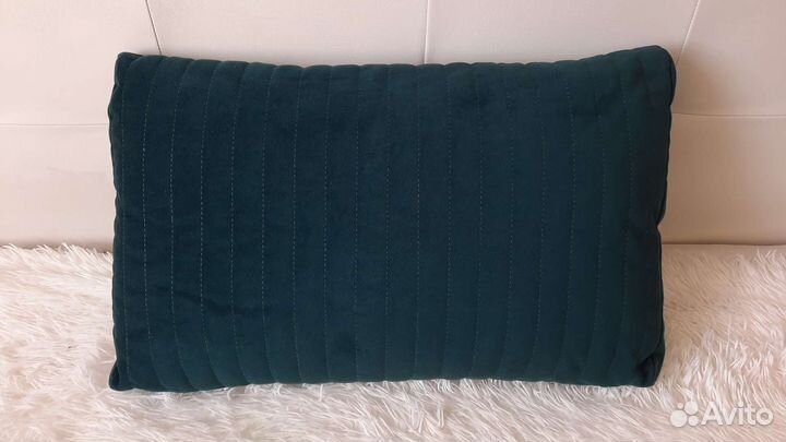 Подушки декоративные для дивана или кровати
