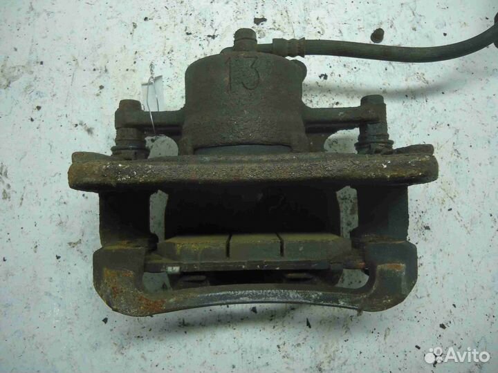 Суппорт передний правый Toyota Camry 6 XV40