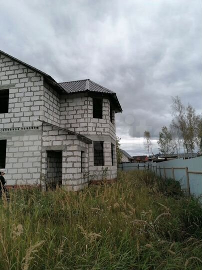 Дом 220 м² на участке 9,3 сот.