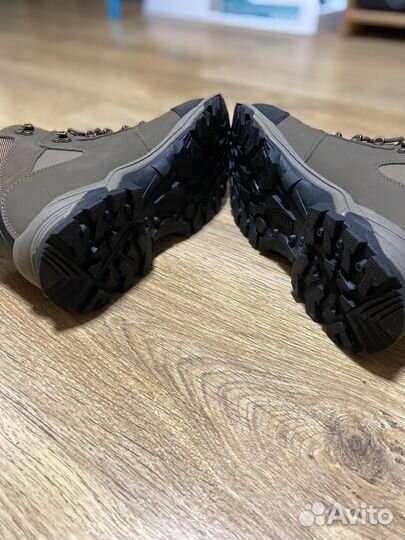 Ботинки трекинговые