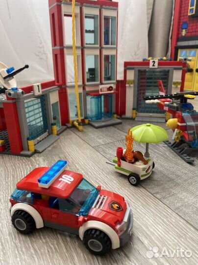 Lego City пожарная станция 60110