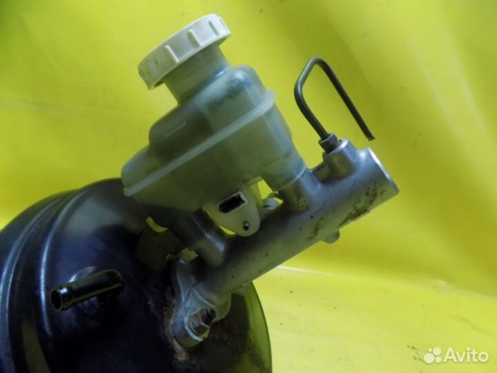 Главный тормозной цилиндр Mitsubishi Lanser 9