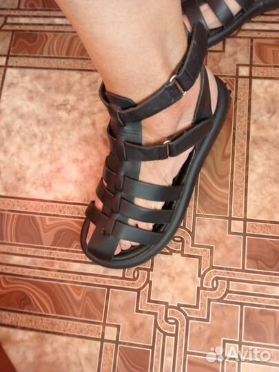 Сандалии