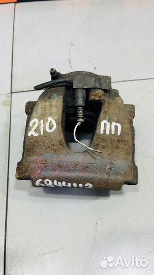 Суппорт передний правый Mercedes W202 C