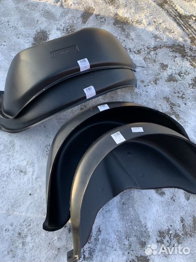 Подкрылки Нива без сверления