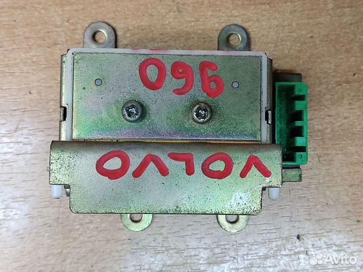 Реле управления клапанами печки, Volvo 960