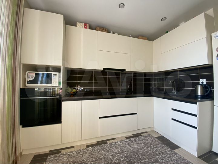 2-к. квартира, 75 м², 2/17 эт.