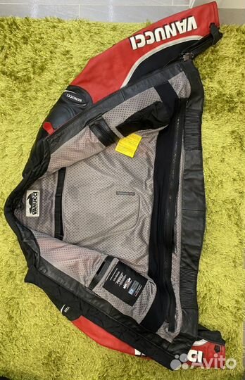 Куртка с защитой Vanucci