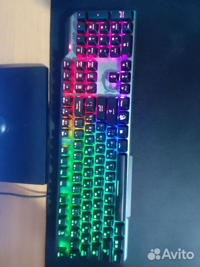Игровая механическая клавиатура