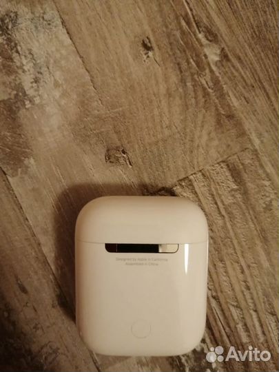 Футляр-зарядка Apple Airpods2 оригинал