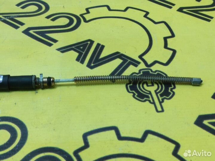 Трос стояночного тормоза задний правый Subaru