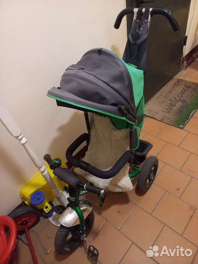 Детский велосипед с родительской ручкой