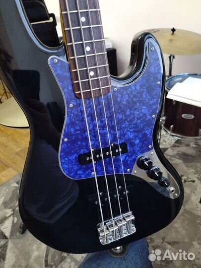 Бас гитара fender jazz bass