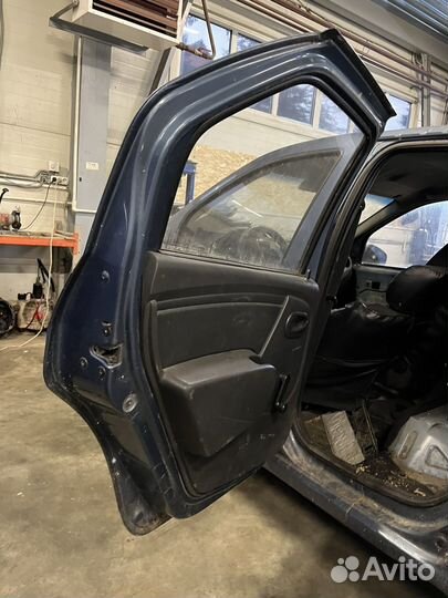 Дверь задняя левая renault logan 1
