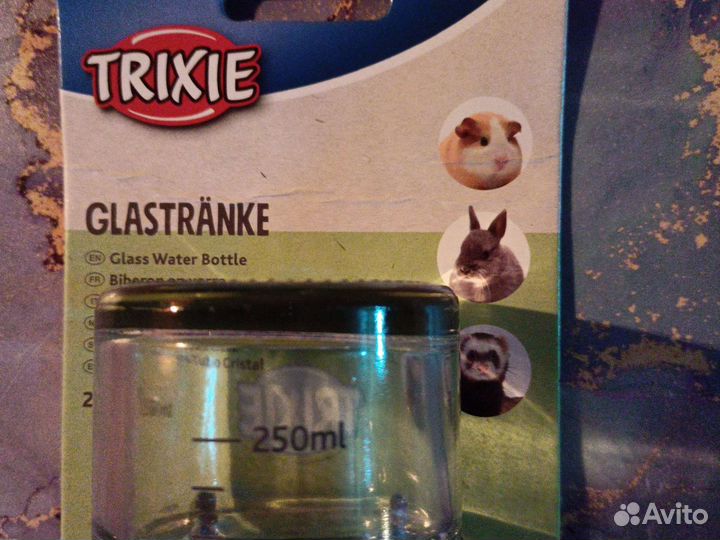 Стеклянная поилка