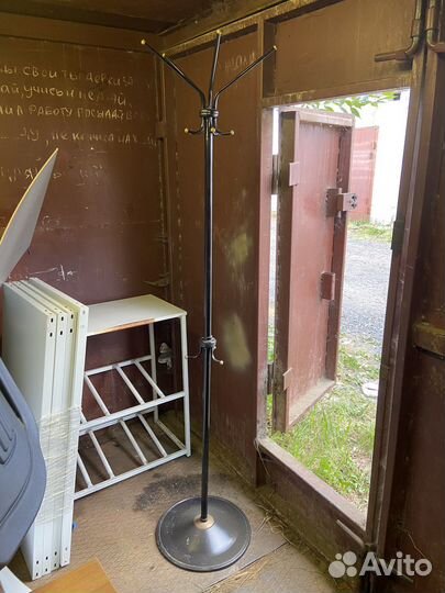 Вешалка напольная