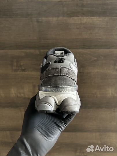 New Balance 9060 dark grey