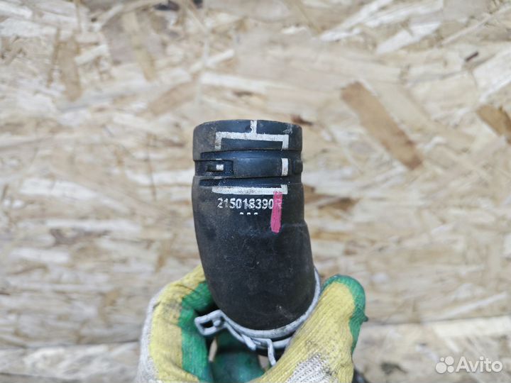 Патрубок радиатора верхний Sandero 2 рест