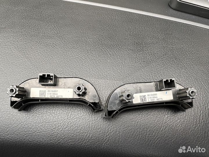 Заглушка руля Mitsubishi Pajero 4