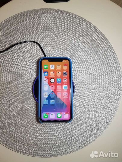 Беспроводная зарядка новая