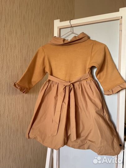 Нарядное теплое платье 28-32 на флисе с вышивкой