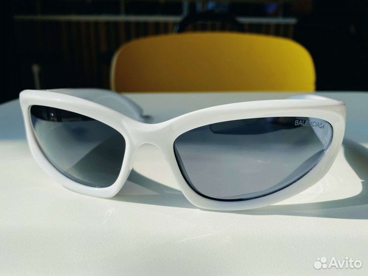 Солнцезащитные очки Balenciaga
