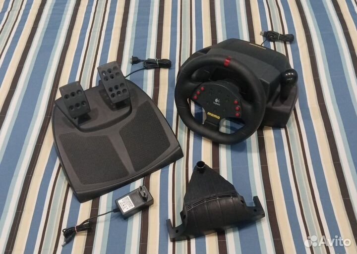 Игровой руль logitech momo racing 900