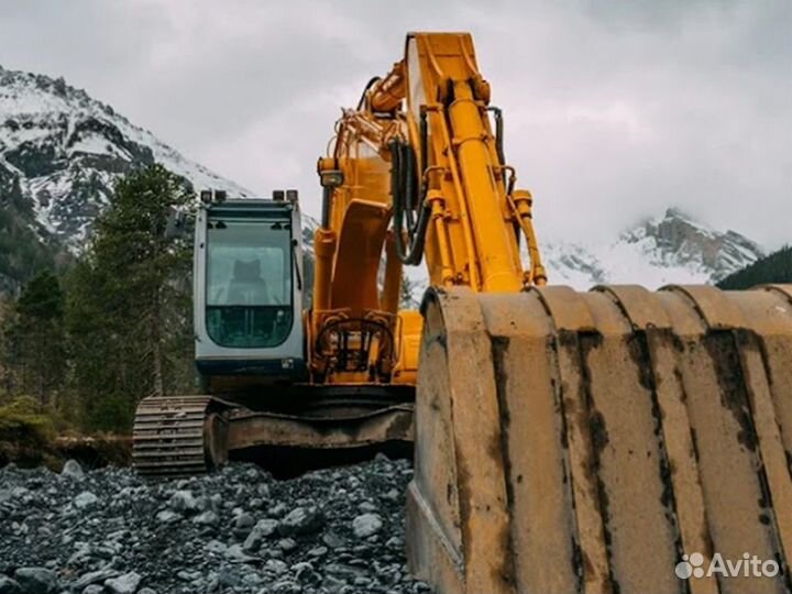 Стекло боковое правое Bomag