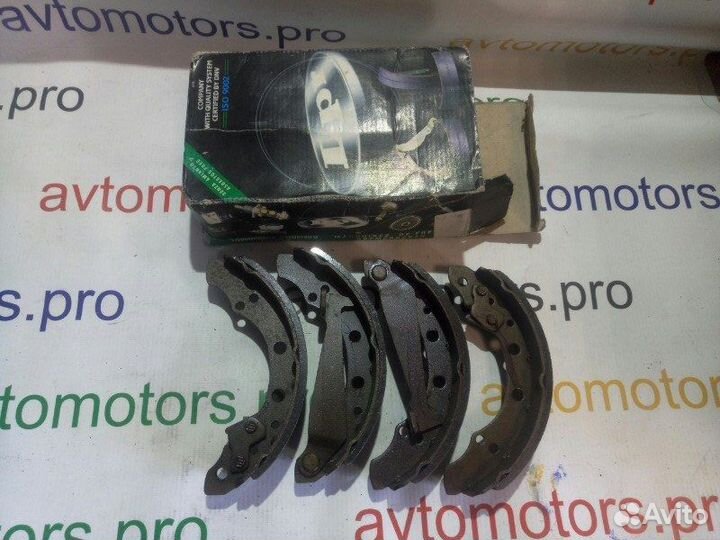 Тормозные колодки заднее Audi 80 90 100