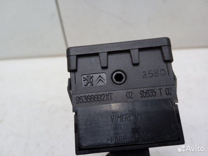 Кнопка корректора фар Peugeot 308 1.6 2010