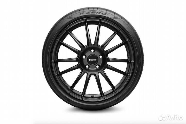 Pirelli P Zero PZ4 275/40 R22 107Y
