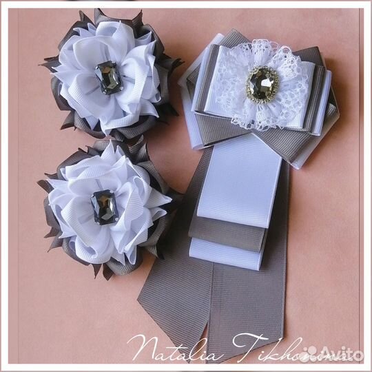 Галстук жабо и круглые бантики к нему