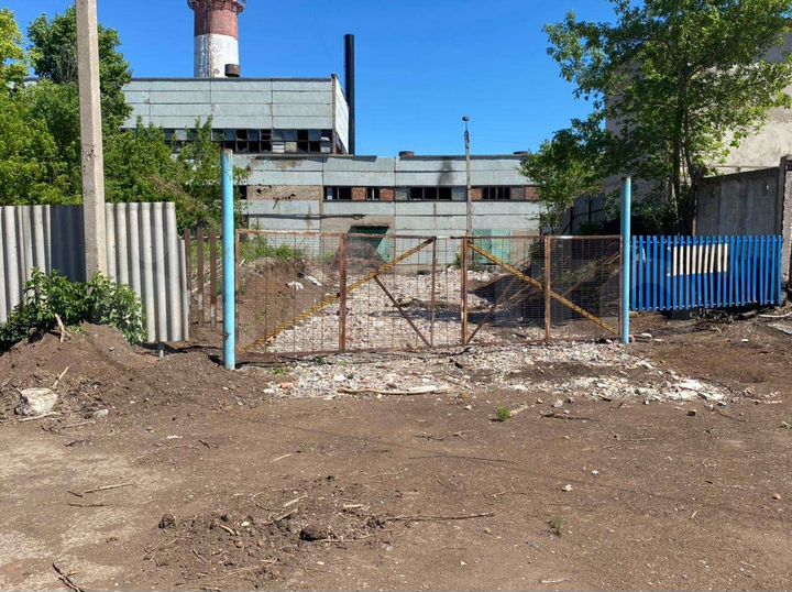 Помещение и участок, 1200+3300з/у m2