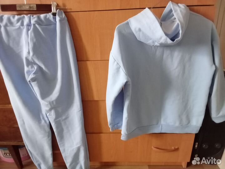 Спортивный костюм для девочки 152