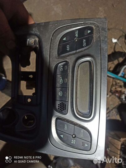 Блок управления климатом Hyundai Santa Fe