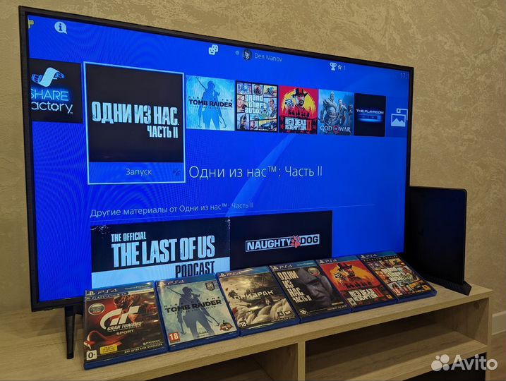 PlayStation 4 Slim 1Tb PS4 + 2 джойстика + 400 игр