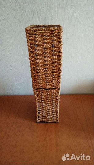 Напольная ваза из ротанга оригинальная