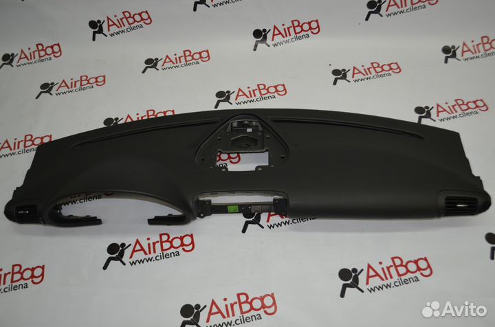 Торпедо панель приборов Mercedes SLK