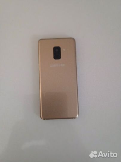 Samsung Galaxy A8 (2018), 4/32 ГБ