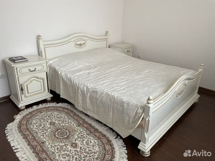 Спальный гарнитур новый