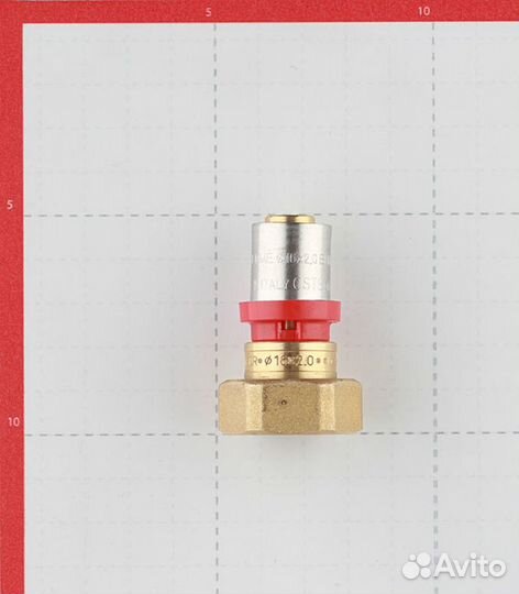 Соединитель прямой с накидной гайкой и плоской про