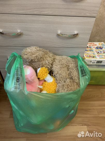 Отдам пакет детских игрушек