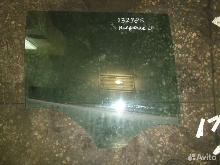 Стекло двери задней правой (Renault Megane)